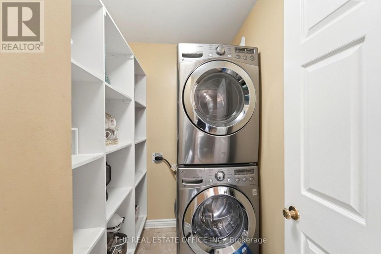 29676619/106-corsica-private/riverview-park/ottawa/ontario/K1G5Y1_12