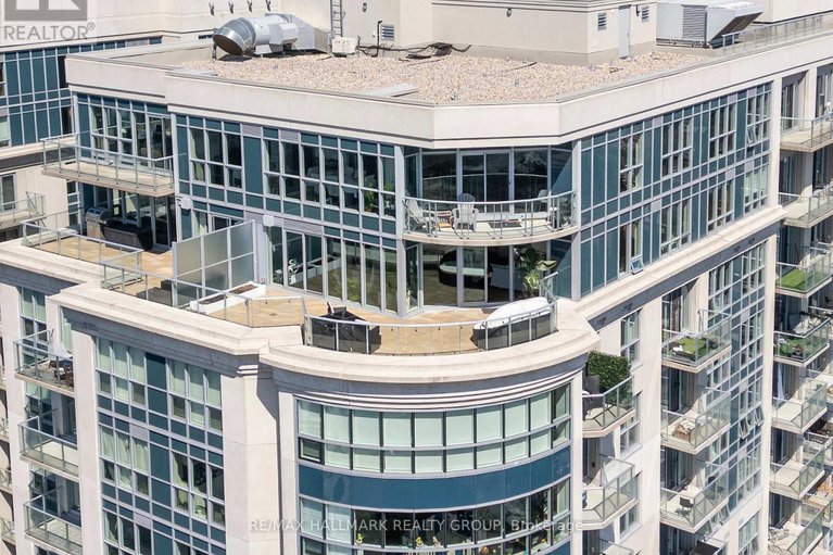 29041672/2701-195-besserer-street/sandy-hill/ottawa/ontario/K1N0B6_37