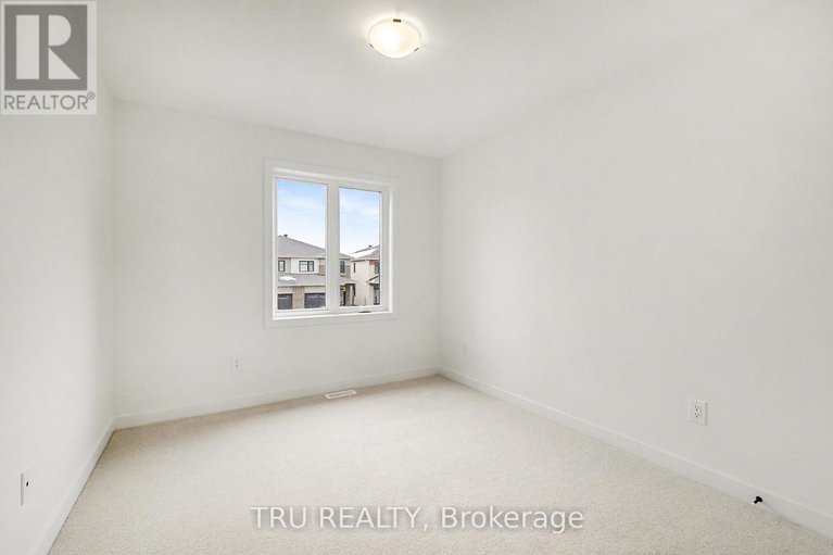 29345915/1144-cope-drive/stittsville-south/ottawa/ontario/K2S3C3_17