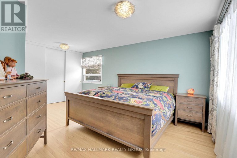 29147953/1712-playfair-drive/playfair-park/ottawa/ontario/K1H5S6_27