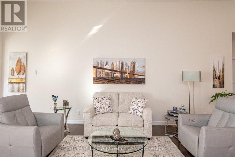 29382128/373-sterling-avenue/town-of-rockland/clarence-rockland/ontario/K2K0L4_9