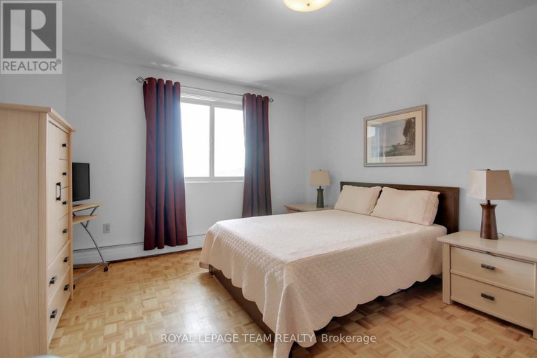 28457035/708-20-chesterton-drive/borden-farmstewart-farmcarleton-heightsparkwood-hills/ottawa/ontario/K2E6Z7_26