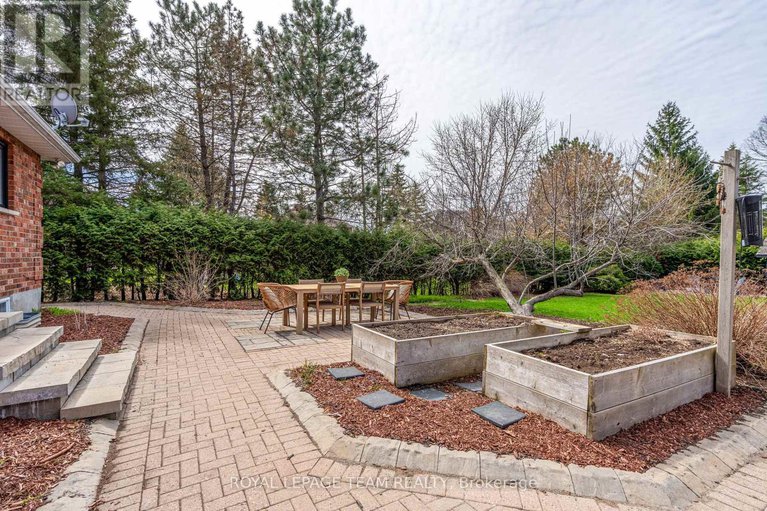 28238310/1317-revell-drive/manotick-village-manotick-estates/ottawa/ontario/K4M1K8_45