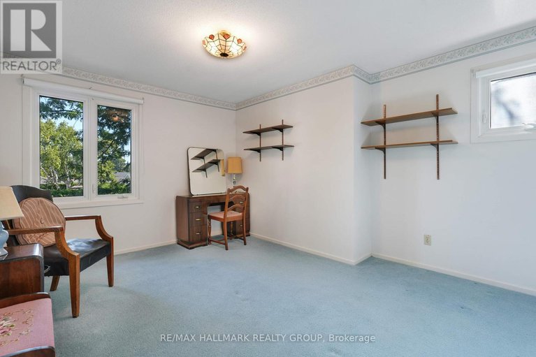 28869617/1-northview-road/city-viewskylinefisher-heightsparkwood-hills/ottawa/ontario/K2E6A6_29