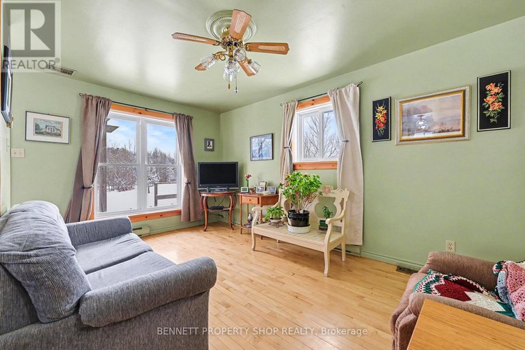 29302566/541-drummond-con-5b-concession/drummond-n-elmsley-drummond-twp/drummondnorth-elmsley/ontario/K7H3C8_4