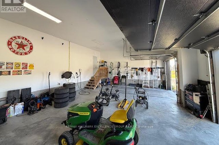 29663853/921-colette-street/clarencerockland-twp/clarence-rockland/ontario/K0A1E0_50