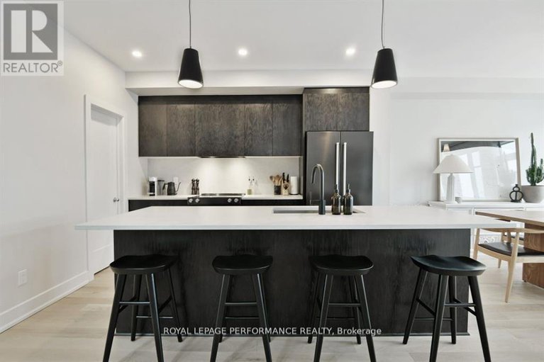 28479504/713-cap-diamant-way/camelot/ottawa/ontario/K4A1J6_4