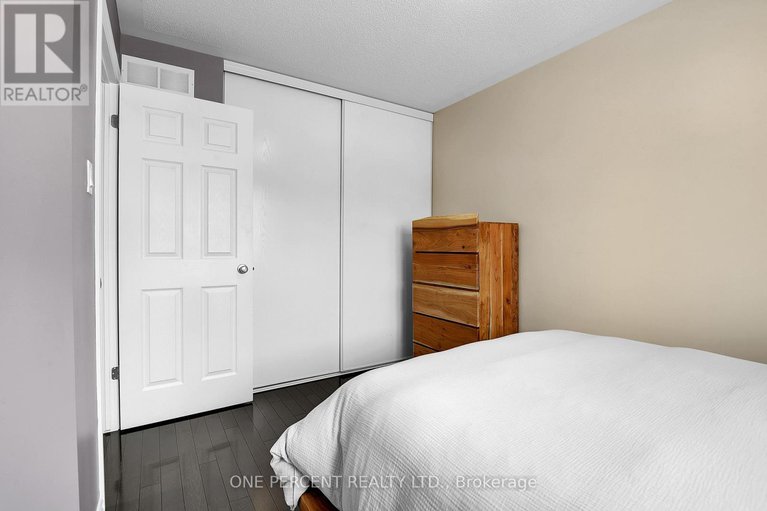 29098388/828-ashenvale-way/avalon-east/ottawa/ontario/K4A0R3_24