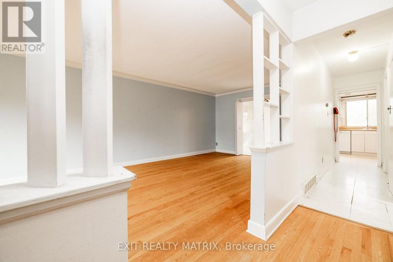 29077893/426-apple-tree-lane/viscount-alexander-park/ottawa/ontario/K1K2R6_7