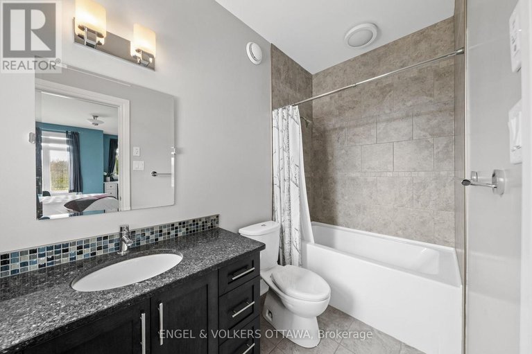 29591941/5796-longhearth-way/manotick-east-to-manotick-station/ottawa/ontario/K4M1M1_42