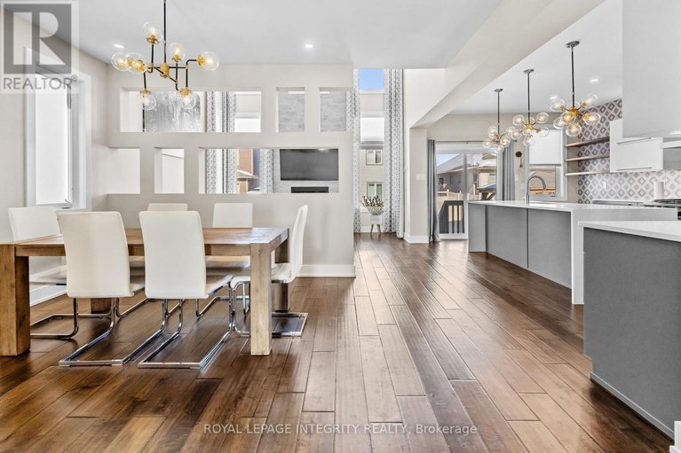 29443241/332-haliburton-heights-s/emerald-meadowstrailwest/ottawa/ontario/K2V0G1_9