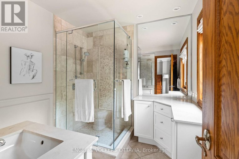 29614401/37-revol-road/merivale-gardens/ottawa/ontario/K2G0B8_21