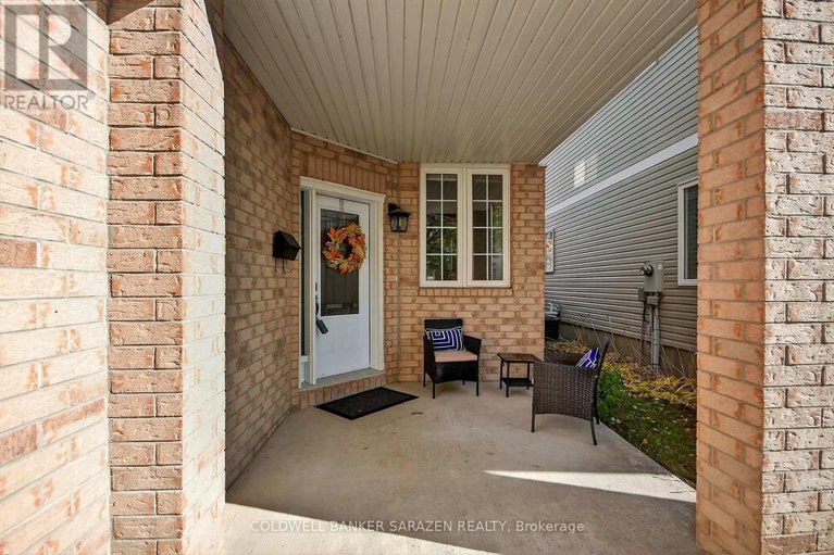 29073638/7-whitechapel-crescent/longfields/ottawa/ontario/K1S3G7_5