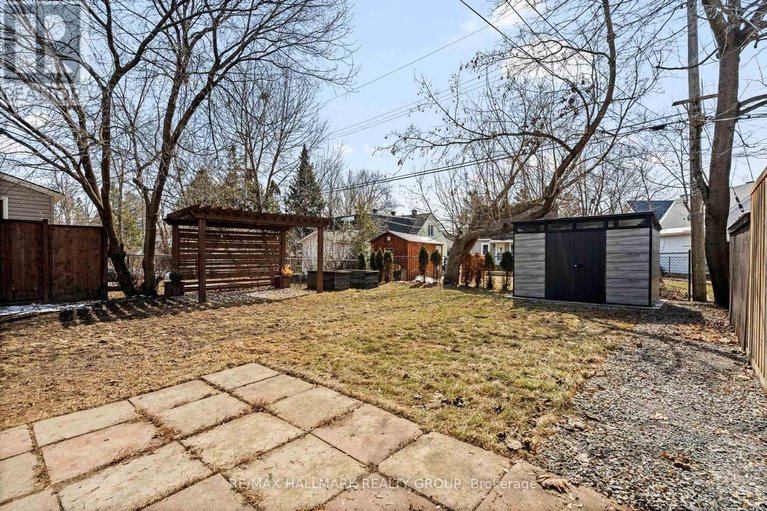 29614829/924-fisher-avenue/carlington/ottawa/ontario/K1Z6P4_40