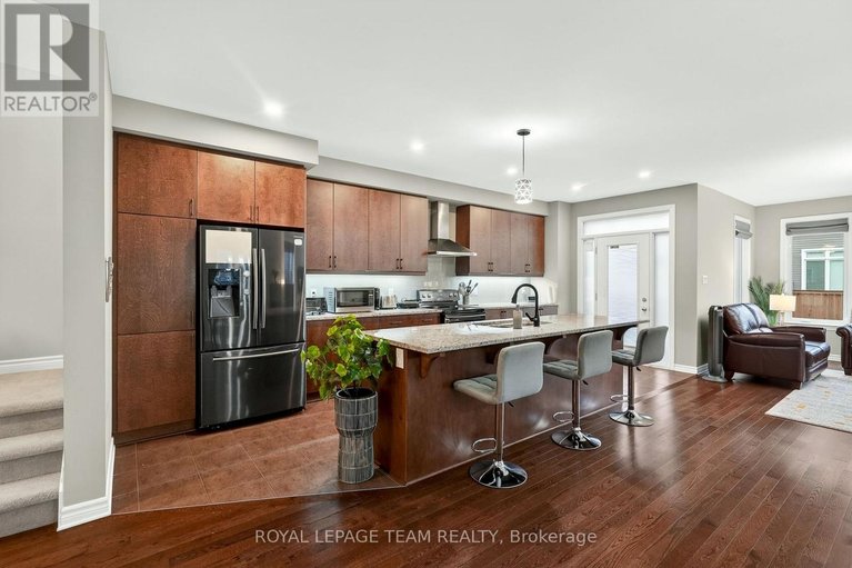 29591356/216-helen-rapp-way/blossom-parkkemp-parkfindlay-creek/ottawa/ontario/K1T0P6_5