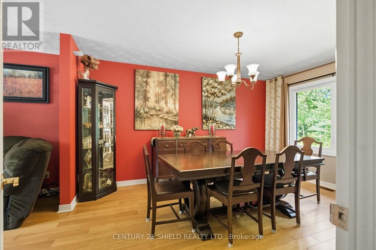 29689160/4555-glen-roy-road/south-glengarry-charlottenburgh-twp/south-glengarry/ontario/K0C1L0_18