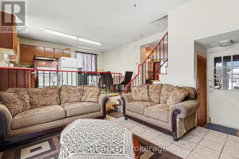 29328721/2211-st-laurent-boulevard/hawthorne-meadows/ottawa/ontario/K1G1B1_16