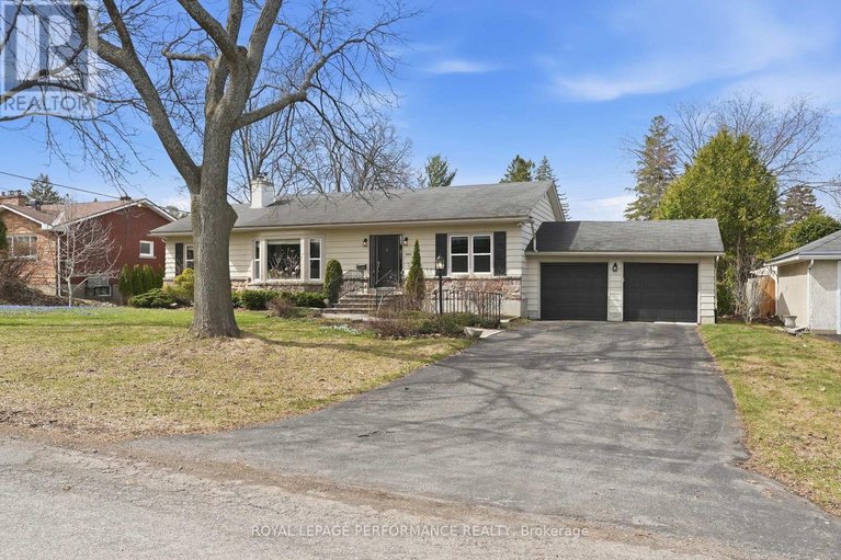 29644956/880-melwood-avenue/mckellar-heightsglabar-park/ottawa/ontario/K2A3C3_3