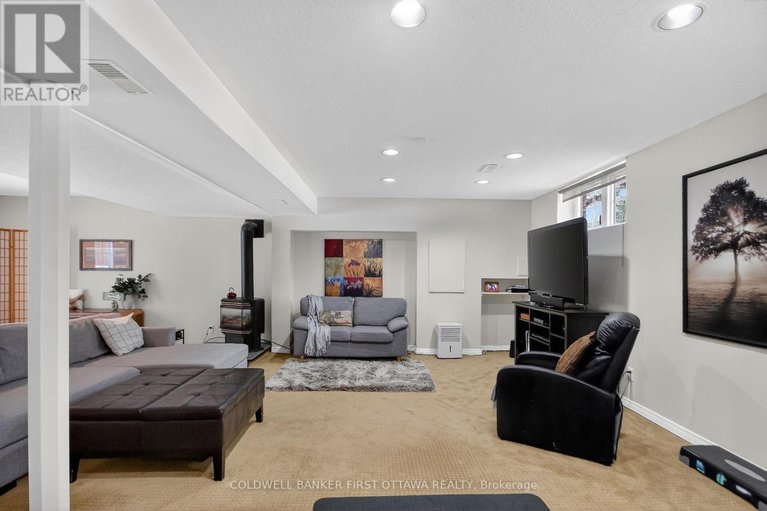 29480327/2960-ernside-crescent/cumberland-estates/ottawa/ontario/K4C1B6_27