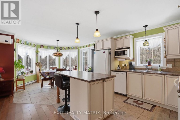 29431063/8150-montee-lemieux-road/east-hawkesbury/ontario/K0B1M0_8