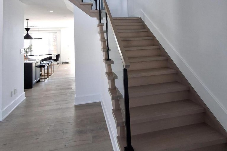 29250124/1722-athans-avenue/blossom-parkleitrim/ottawa/ontario/K1T1L1_24