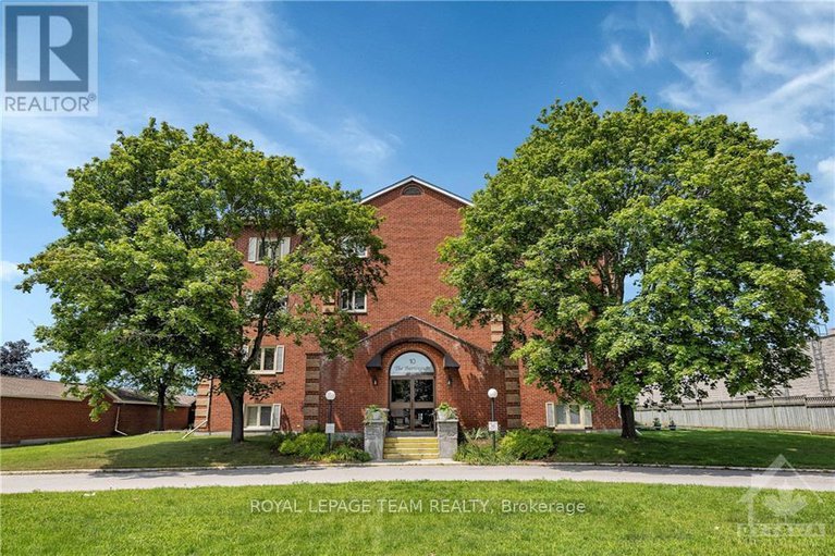 27610216/10-armstrong-drive-unit306/barrington/smiths-falls/ontario/K7A5H8_1