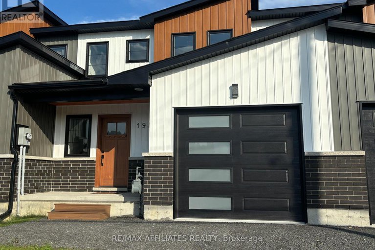28695215/19b-dundas-street/iroquois/south-dundas/ontario/K0E1K0_2