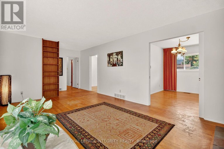 29006846/2106-dunelm-street/elmvale-acresurbandale/ottawa/ontario/K1G2S3_10