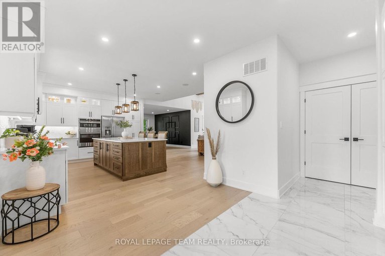 28475970/108-royal-troon-lane/dunrobin-shores/ottawa/ontario/K0A1T0_5