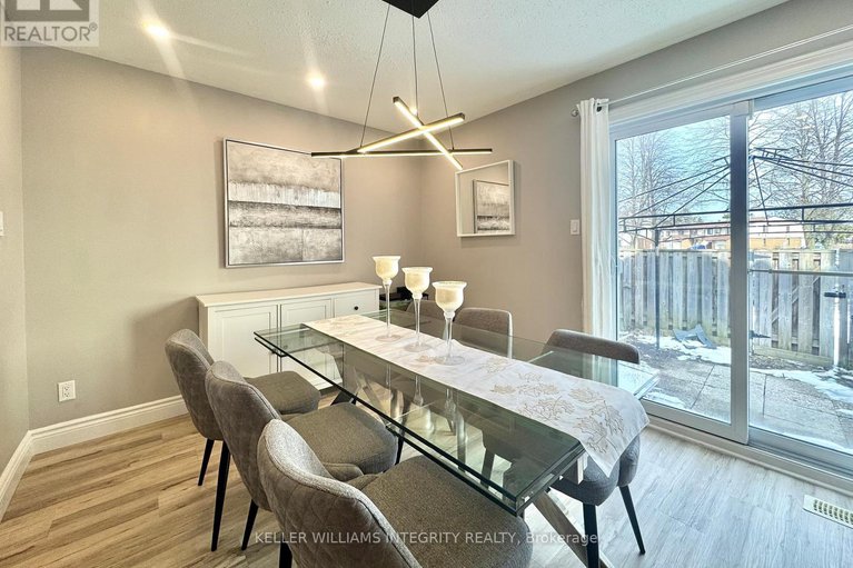 28154215/22-1584-hoskins-crescent/fallingbrookpineridge/ottawa/ontario/K4A2J1_9