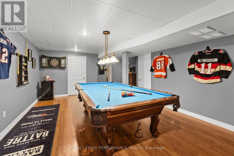 28630498/666-valin-street/fallingbrookgardenway-south/ottawa/ontario/K4A3X1_43