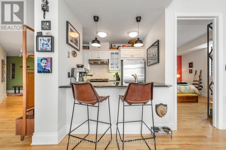 28145648/504-364-cooper-street/ottawa-centre/ottawa/ontario/K2P2P3_14