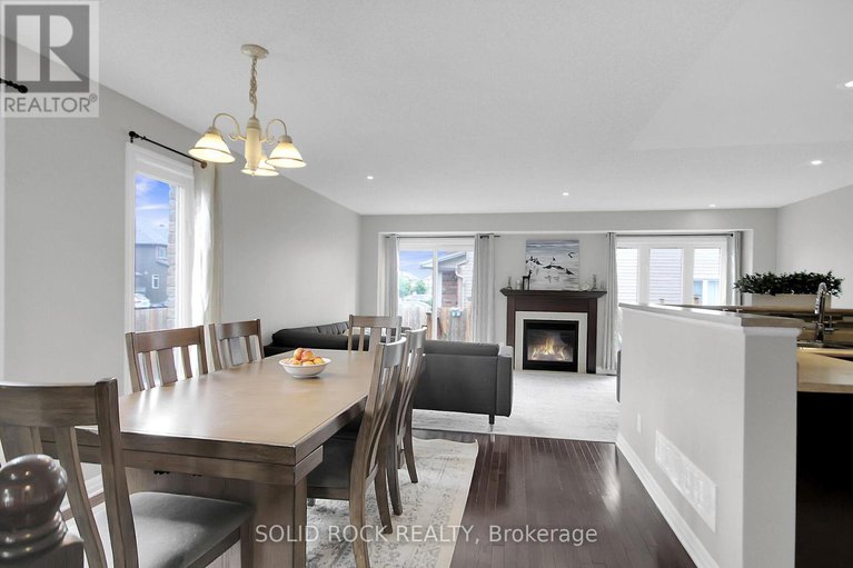 28823051/600-gazebo-street/riverside-southgloucester-glen/ottawa/ontario/K4M0B5_16