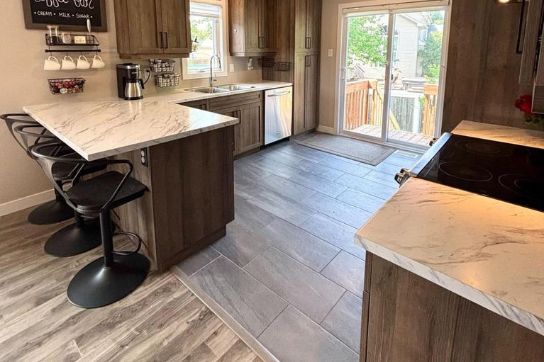 28488844/208-filion-street/embrun/russell/ontario/K0A1W0_13