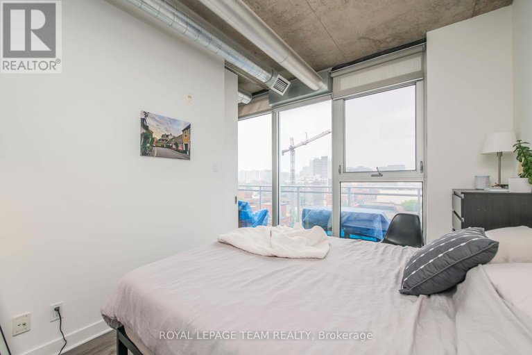28614419/813-354-gladstone-avenue/ottawa-centre/ottawa/ontario/K2P0R4_16