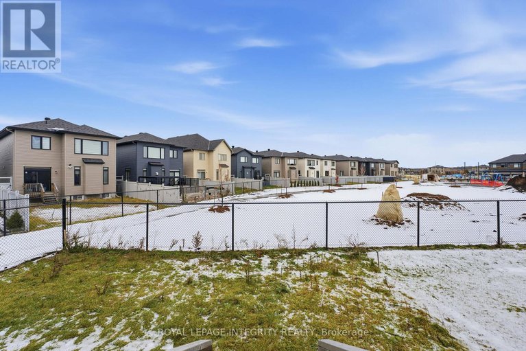 29145245/352-monticello-avenue/emerald-meadowstrailwest/ottawa/ontario/K2S2S5_34