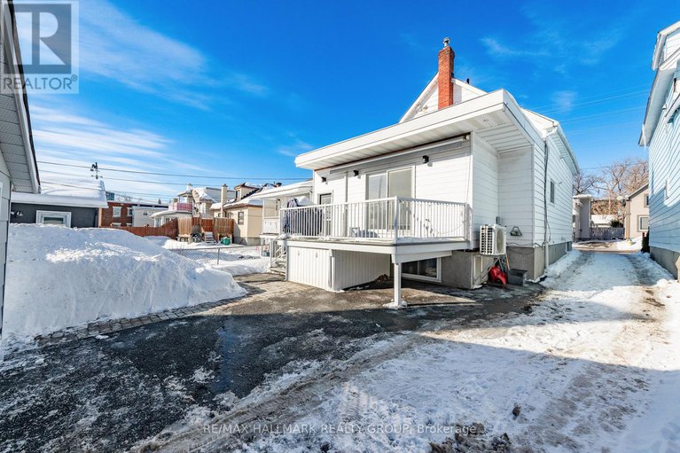29381601/324-montfort-street/vanier/ottawa/ontario/K1L5N4_41