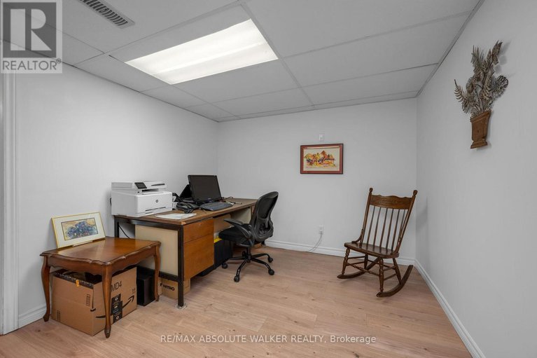 28341940/1901-montereau-avenue/chapel-hill/ottawa/ontario/K1C5W9_28