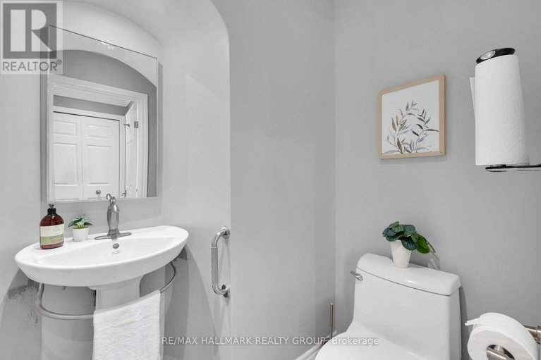 29571955/5-ellisson-way/hunt-club-park/ottawa/ontario/K1G4N9_20