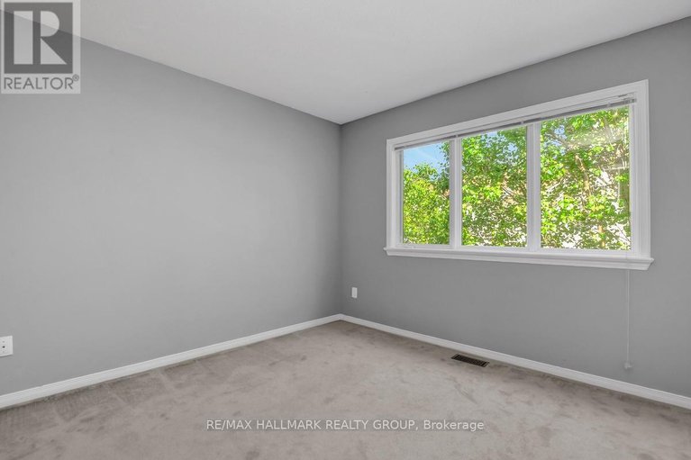 28835286/553-burleigh-private/cyrville/ottawa/ontario/K1J1J9_24