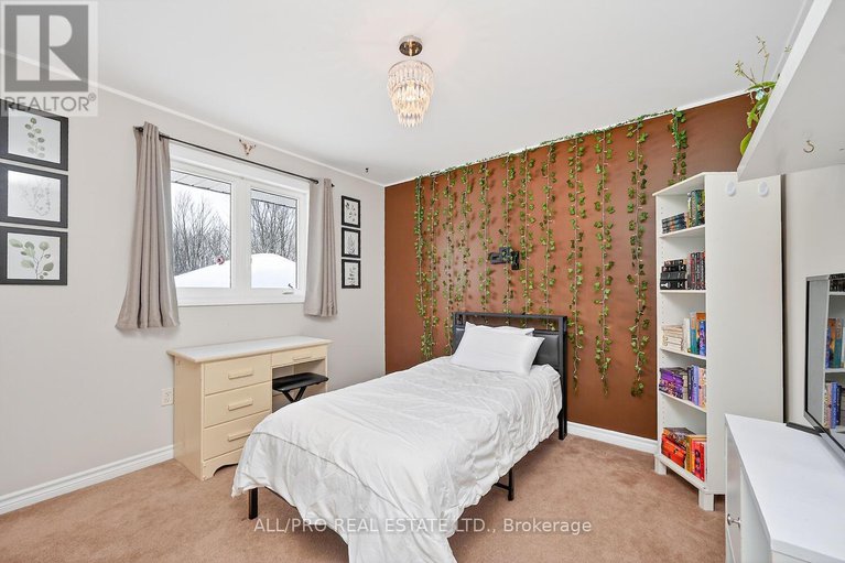 29232392/1264-lori-elizabeth-street/north-dundas-mountain-twp/north-dundas/ontario/K0C2K0_17