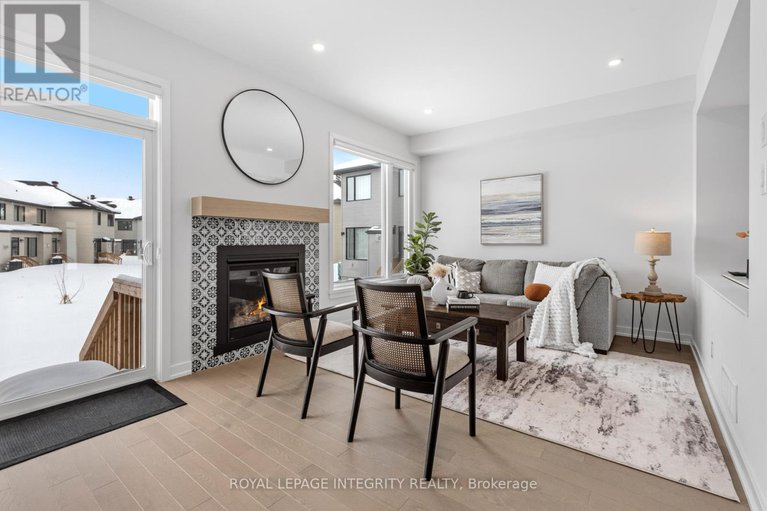 29357839/674-honeydew-street/riverside-southgloucester-glen/ottawa/ontario/K1X0K5_12