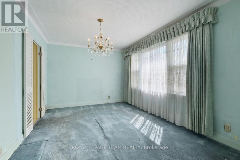 28850677/123-ivy-crescent/new-edinburgh/ottawa/ontario/K1M1Y1_14