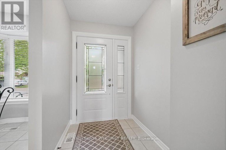 28601020/1561-verchere-street/chateauneuf/ottawa/ontario/K1C6B8_4