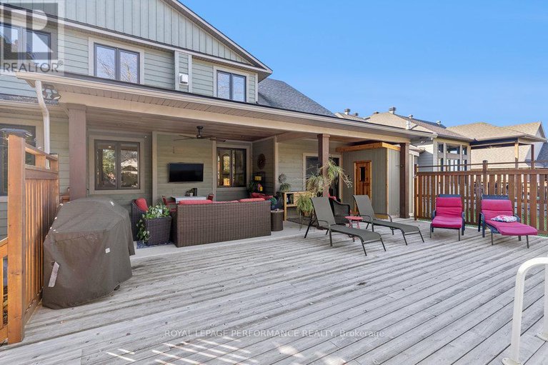 29049198/5-melva-avenue/blossom-parkkemp-parkfindlay-creek/ottawa/ontario/K1T3W9_45