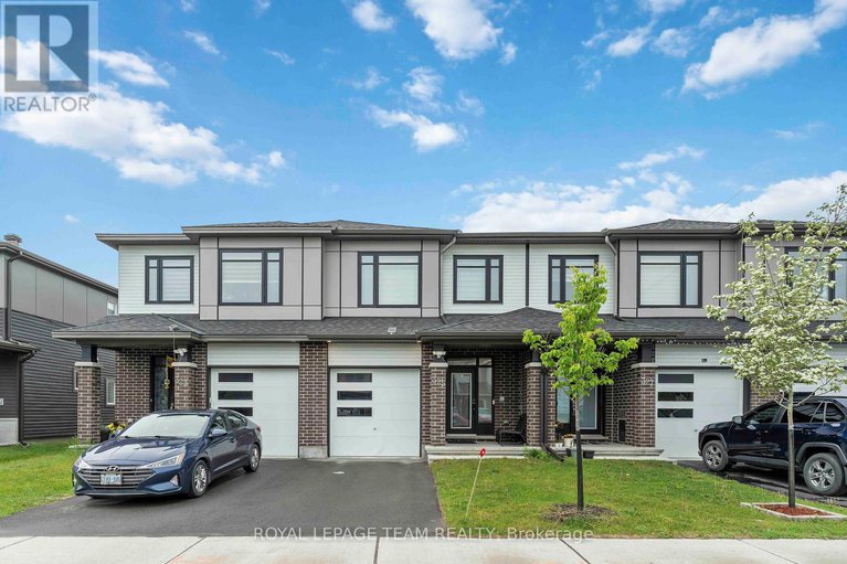 28414492/325-cosanti-drive/remainder-of-stittsville-area/ottawa/ontario/K2S2W6_1