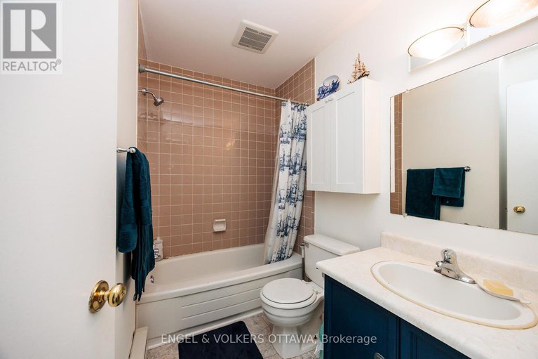 28289802/2-1204-shillington-avenue/carlington/ottawa/ontario/K1Z7Z4_38