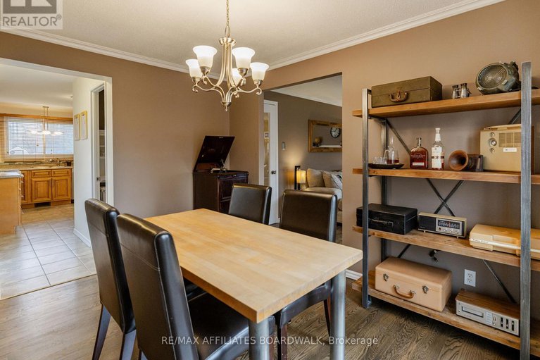 28246634/38-nestow-drive-nw/tanglewood/ottawa/ontario/K2G3X8_14