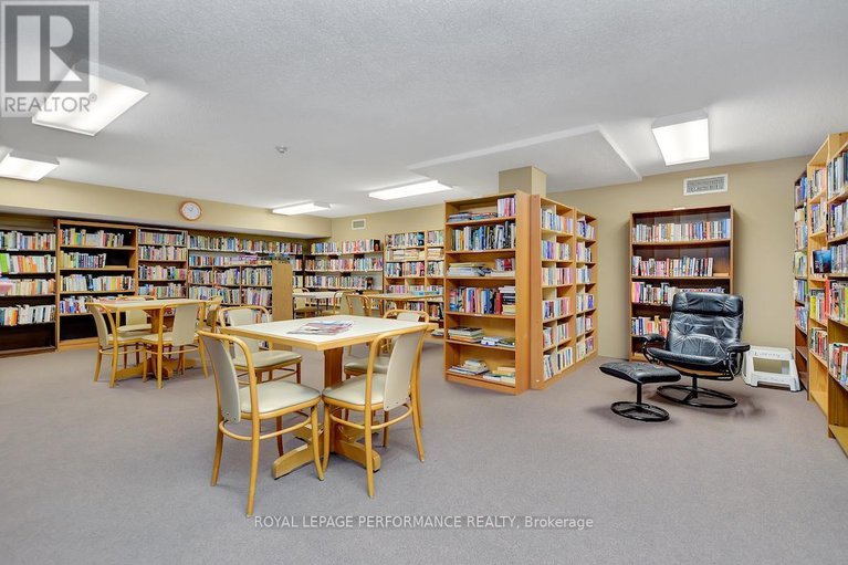 28285240/2105-2625-regina-street/lincoln-heights/ottawa/ontario/K2B5W8_25