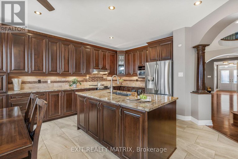 29122588/414-fairlakes-way/avalon-east/ottawa/ontario/K4A0L1_13